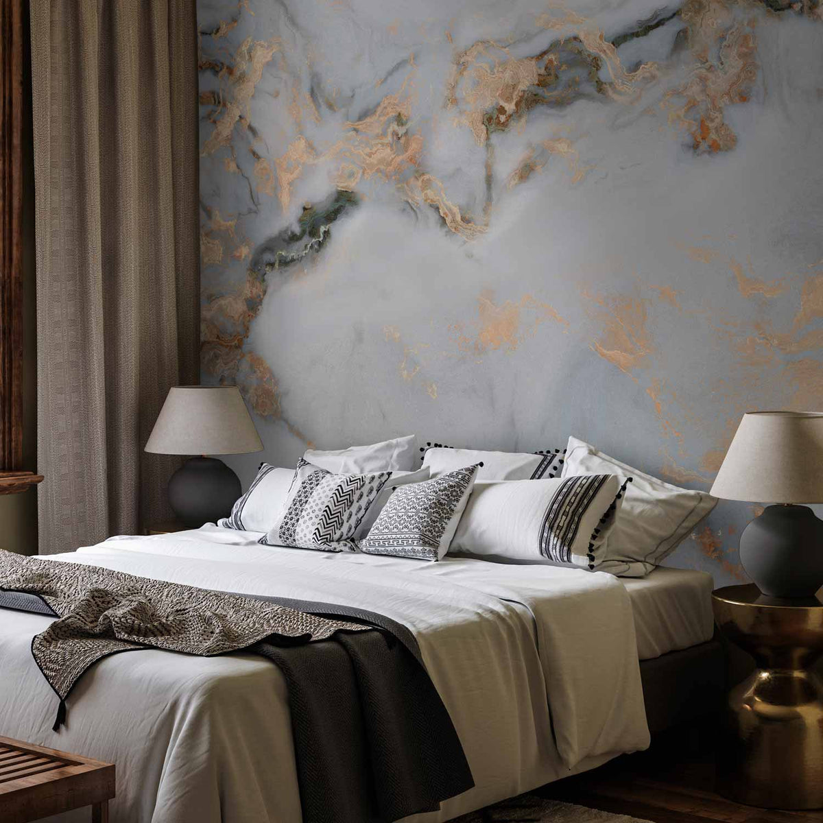 Fotobehang White Stone - Elegant Marble With Golden Highlights